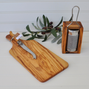 Olive Wood Cheese Lovers Gift Set
